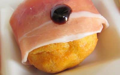 Bigné salati con robiola e Prosciutto