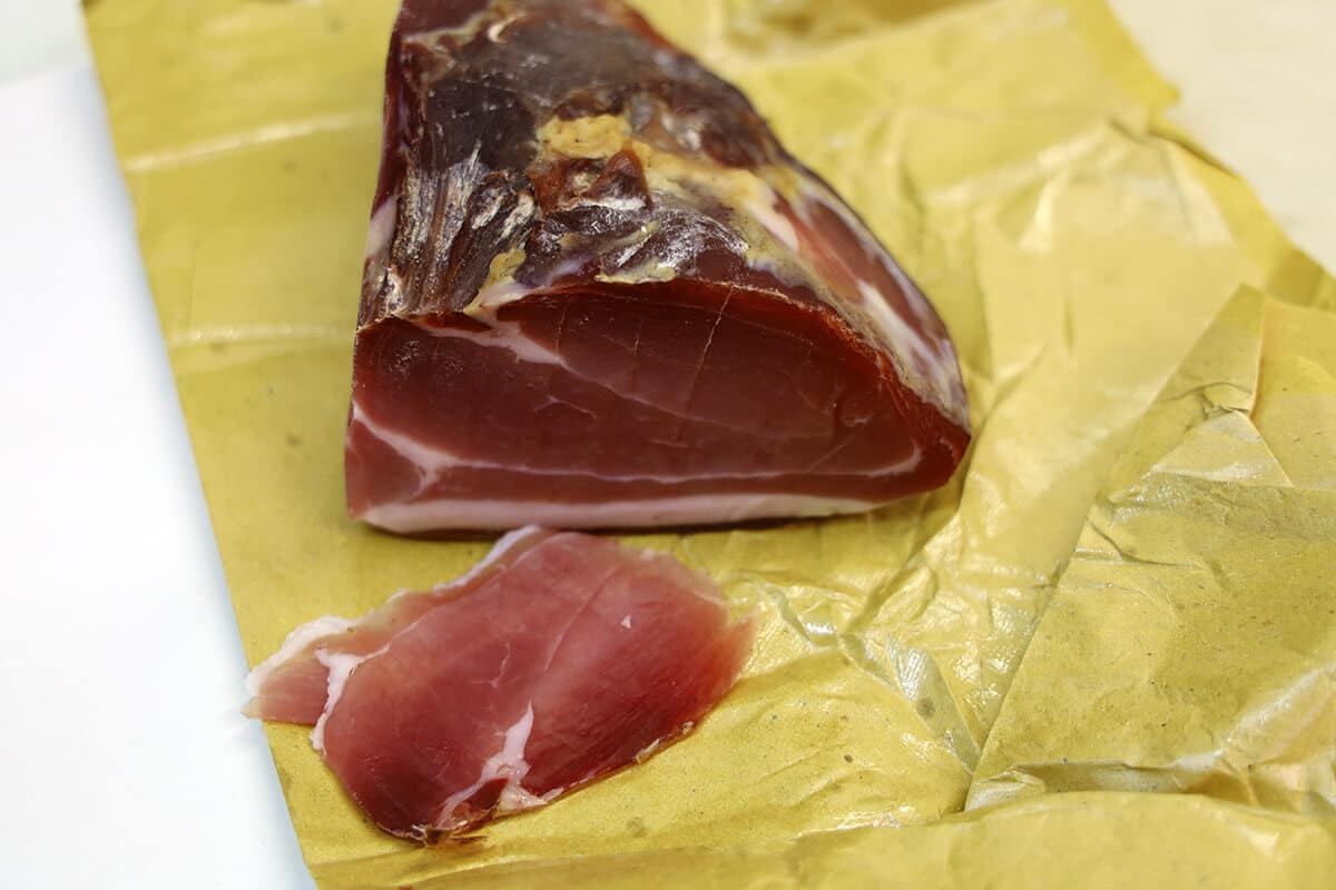 slice-thigh-smoked-sliced-happy happy sliced pork leg slice