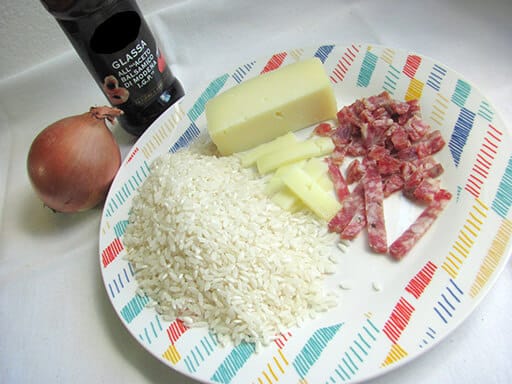 ingredienti risotto salamino formaggio