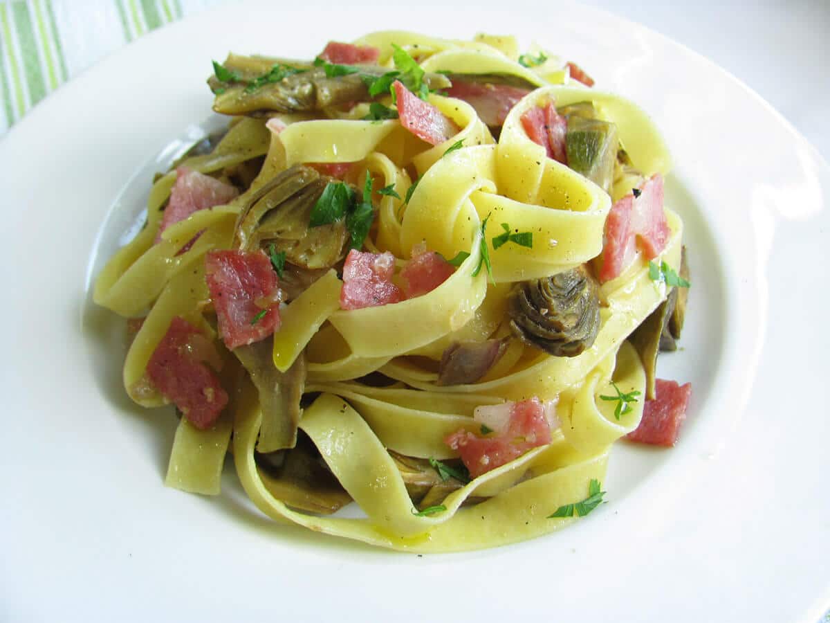 tagliatelle carciofi e salame